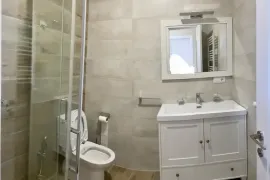 ქირავდება სახლი, 6 ოთახიანი, თბილისი, დიღომი 1-9