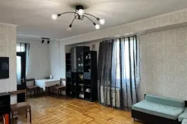 Продается квартира, 3 Kомнатная, Старое здание, Тбилиси, Исани