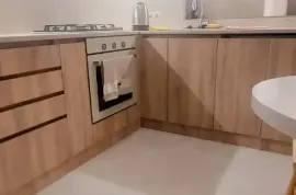 ქირავდება ბინა, 4 ოთახიანი, ძველი აშენებული, თბილისი, მუხიანი