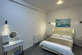 Аренда, 4 Kомнатная, Новостройка, Тбилиси, saburtalo