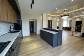 Аренда Дома, 7 Kомнатная, Тбилиси, Темка