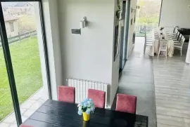 Аренда Посуточно, 8 Kомнатная, Мцхетский район, Saguramo