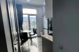 Продается квартира, 2 Kомнатная, Новостройка, Батуми