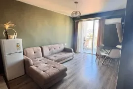 ქირავდება ბინა, 2 ოთახიანი, ძველი აშენებული, თბილისი, ვაკე