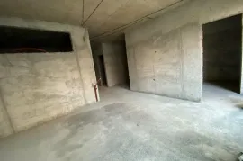 იყიდება ბინა, 3 ოთახიანი, ახალი აშენებული, ბათუმი, აეროპორტის უბანი