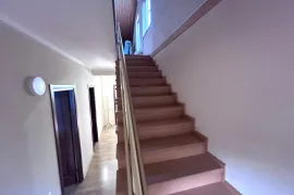 იყიდება სახლი, 20 ოთახიანი, თბილისი, დიდი დიღომი