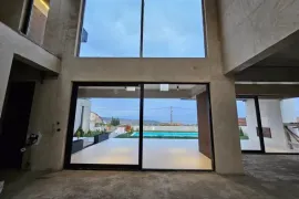 იყიდება სახლი, 6 ოთახიანი, თბილისი, მთაწმინდა