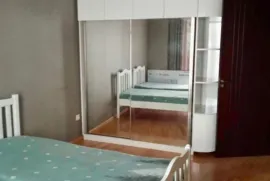 ქირავდება ბინა, 3 ოთახიანი, ახალი აშენებული, თბილისი, საბურთალო