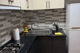 ქირავდება ბინა დღიურად, 1 ოთახიანი, ძველი აშენებული, თბილისი, საბურთალო