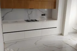 იყიდება ბინა, 3 ოთახიანი, ძველი აშენებული, თბილისი, დიღმის მასივი