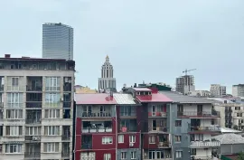 იყიდება ბინა, 2 ოთახიანი, ძველი აშენებული, ბათუმი