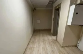 ქირავდება ბინა, 2 ოთახიანი, ძველი აშენებული, თბილისი, საბურთალო