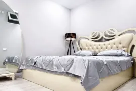 იყიდება ბინა, 4 ოთახიანი, ახალი აშენებული, ბათუმი, ბაგრატიონის უბანი