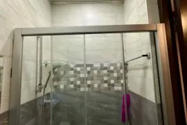 ქირავდება ბინა, 2 ოთახიანი, ძველი აშენებული, თბილისი, ვაკე