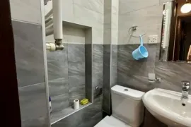 ქირავდება ბინა, 2 ოთახიანი, ძველი აშენებული, თბილისი, ვაკე