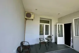 ქირავდება ბინა, 2 ოთახიანი, ძველი აშენებული, თბილისი, ვაკე