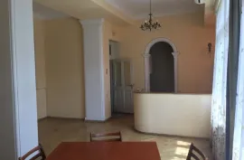 ქირავდება სახლი, 4 ოთახიანი, თბილისი, საბურთალო