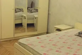 ქირავდება სახლი, 4 ოთახიანი, თბილისი, საბურთალო