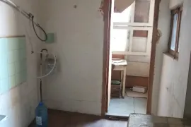 ქირავდება ბინა, 3 ოთახიანი, ძველი აშენებული, თბილისი, სანზონა