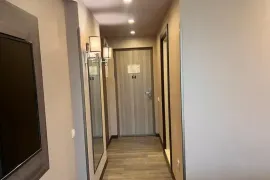 იყიდება, სასტუმრო