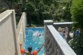 ქირავდება სახლი დღიურად, 5 ოთახიანი, თბილისი, მუხიანი