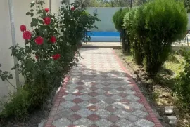 ქირავდება სახლი დღიურად, 5 ოთახიანი, თბილისი, მუხიანი