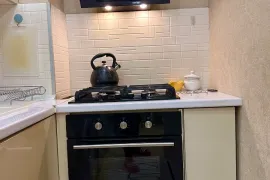 ქირავდება ბინა დღიურად, 2 ოთახიანი, ახალი აშენებული, ბათუმი, ხიმშიაშვილის უბანი