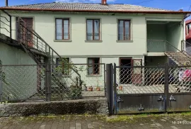 იყიდება სახლი, 12 ოთახიანი, ქობულეთი