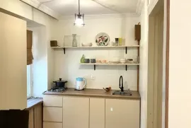 ქირავდება ბინა, 1 ოთახიანი, ძველი აშენებული, თბილისი, საბურთალო