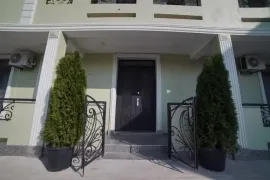 ქირავდება სახლი, 10 ოთახიანი, ხელვაჩაური, შარაბიძეები