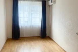 იყიდება ბინა, 3 ოთახიანი, ძველი აშენებული, თბილისი, საბურთალო