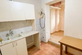 იყიდება ბინა, 3 ოთახიანი, ძველი აშენებული, თბილისი, საბურთალო