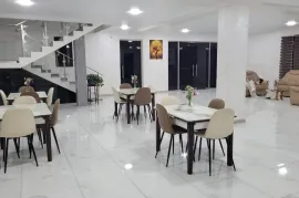 ქირავდება დღიურად, სასტუმრო, მესტია