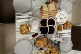 ქირავდება დღიურად, სასტუმრო, მესტია