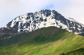 ქირავდება დღიურად, სასტუმრო, მესტია