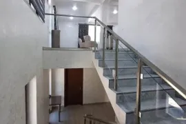 ქირავდება დღიურად, სასტუმრო, მესტია