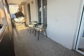 იყიდება სახლი, 8 ოთახიანი, თბილისი, ჩუღურეთი