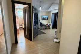 იყიდება სახლი, 8 ოთახიანი, თბილისი, ჩუღურეთი