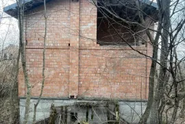 იყიდება სახლი, მცხეთა, ბურიანი