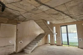 იყიდება სახლი, 7 ოთახიანი, თბილისი, დიდი დიღომი