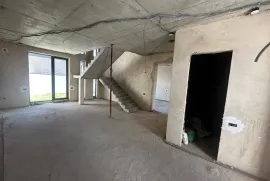 იყიდება სახლი, 7 ოთახიანი, თბილისი, დიდი დიღომი