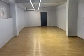 Продается , Универсальное коммерческое помещение, Варкетили