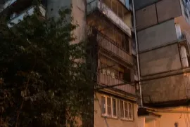 იყიდება ბინა, 2 ოთახიანი, ძველი აშენებული, თბილისი, საბურთალო