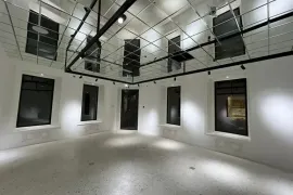 იყიდება, უნივერსალური კომერციული  ფართი, ვერა