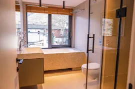 House For Rent, 5 Room, Suburbs of Tbilisi, Tskneti