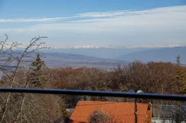 House For Rent, 5 Room, Suburbs of Tbilisi, Tskneti