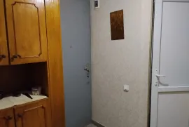 Продается квартира, 4 Kомнатная, Старое здание, Рустави