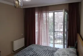 Продается квартира, 4 Kомнатная, Старое здание, Рустави
