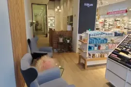 For Rent, Universal commercial space, vake