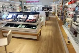 For Rent, Universal commercial space, vake